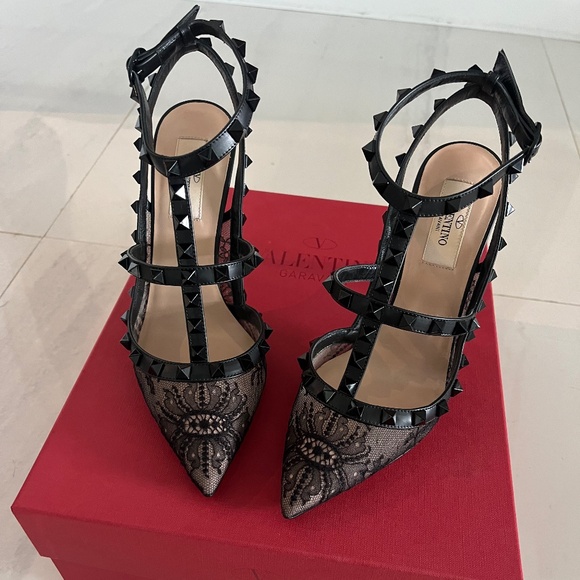 NEW AUTHENTIC Valentino lace black rockstud pumps . - Picture 6 of 6